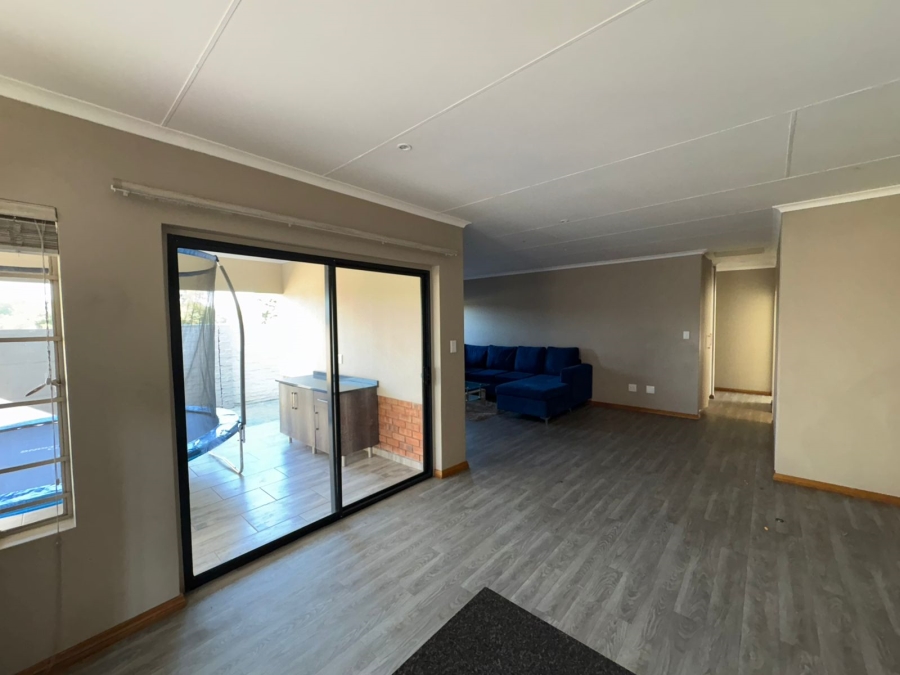3 Bedroom Property for Sale in Waterkloof East North West